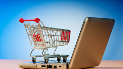 Waarom online shoppen vaak goedkoper is als shoppen in de winkel.
